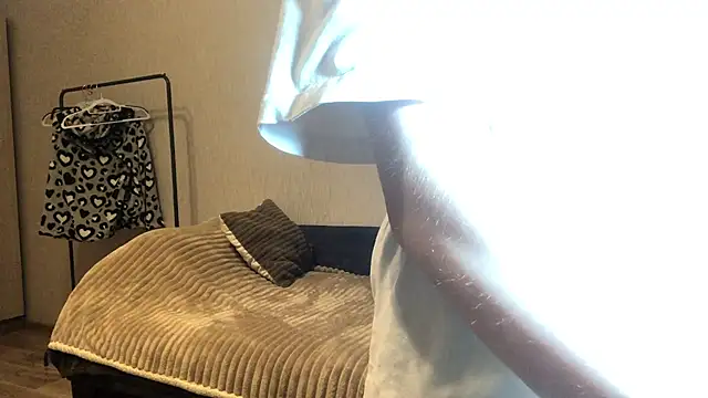 HolyHoneyBunny webcam