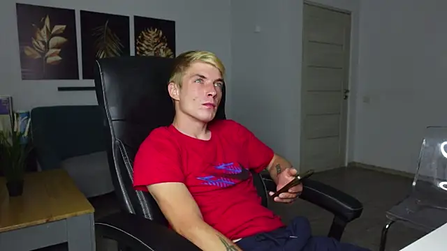 Logan_Falk webcam
