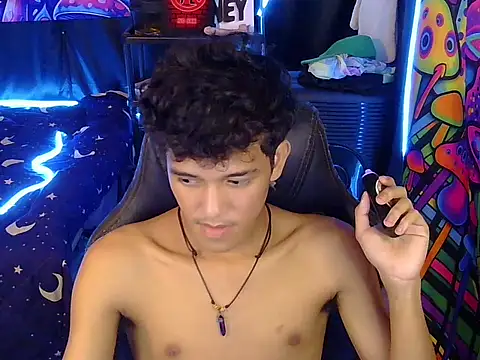 hugekenbigcock webcam