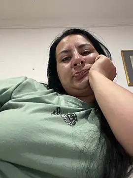 Abril_Luv webcam