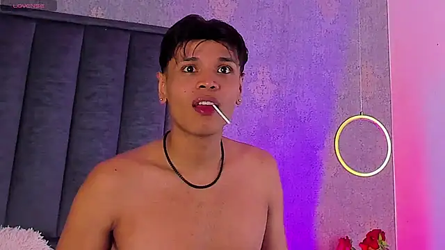 Alejandroo_Montenegro webcam