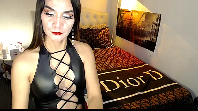 NinaDOM4CUM webcam