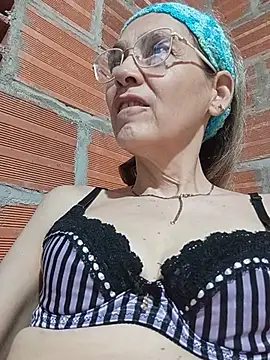 NanitaFun live sex cam