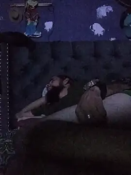 hairy_mannn webcam