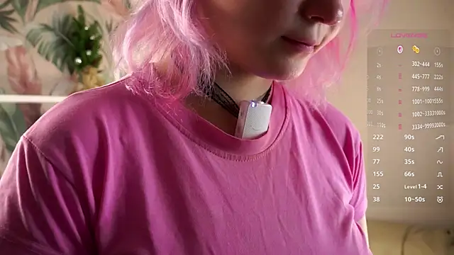 ChantalHoloway webcam