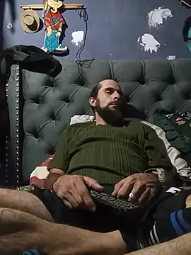 hairy_mannn webcam