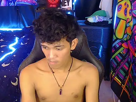 hugekenbigcock webcam