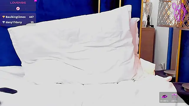 tenny_shy webcam