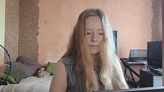 KateVibe_01 webcam