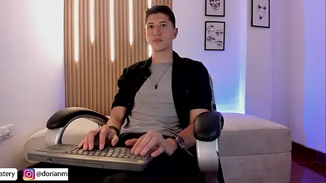 Dorianmistery2322_ webcam