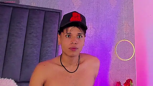 Alejandroo_Montenegro webcam