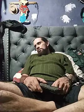 hairy_mannn webcam