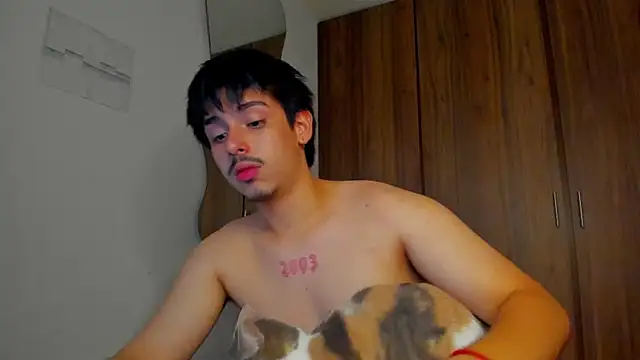 Maximo_Miller webcam
