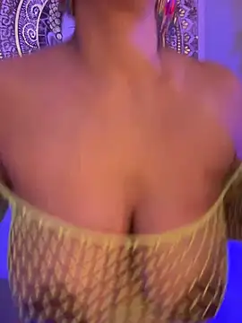 Mau_White webcam