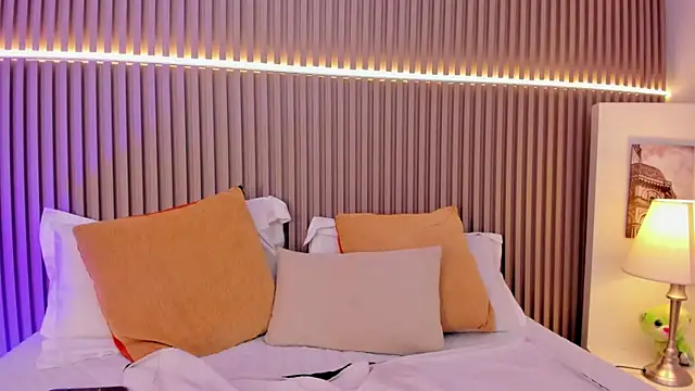 Victoria_Rosee webcam