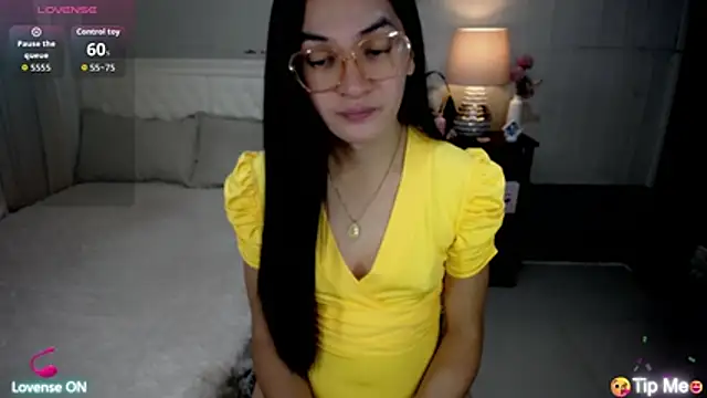 AsianSweetHeartxX webcam
