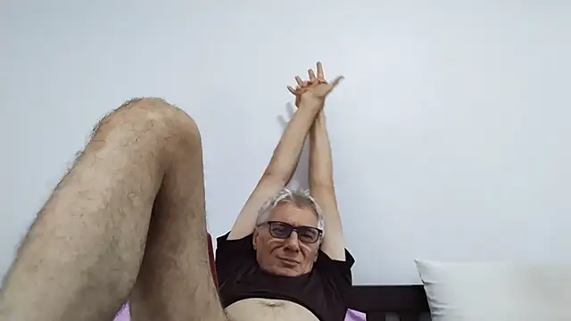 BIGUNCUTHARDCOCK webcam