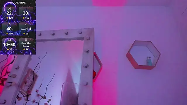 coral_jonesss webcam