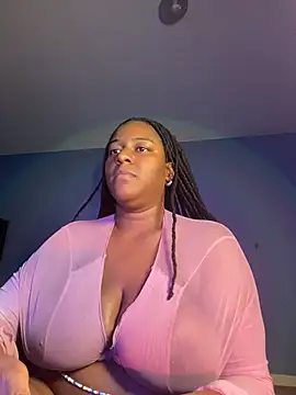 GirthGoddessCoco webcam