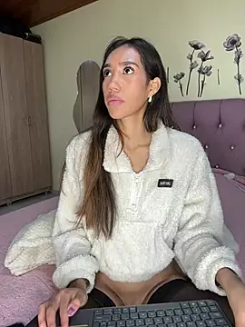 zoe_storm webcam