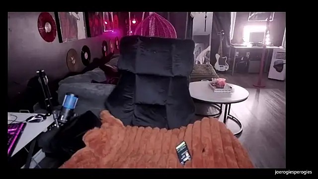 bambitatted webcam