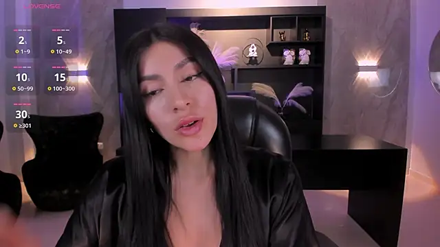 MaddisonTaylor1 live cam on StripChat