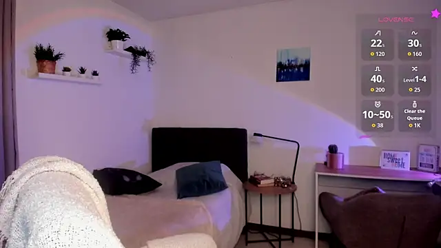 moonhelen webcam
