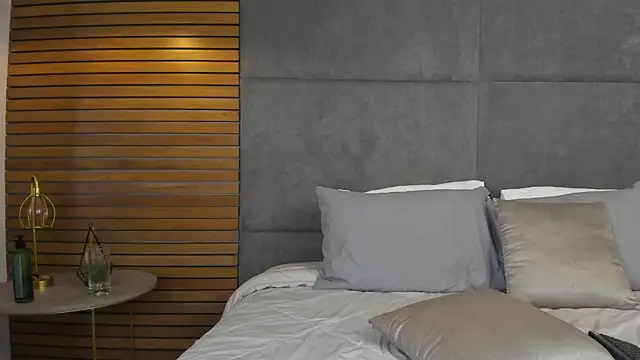 EllaSanz_ webcam