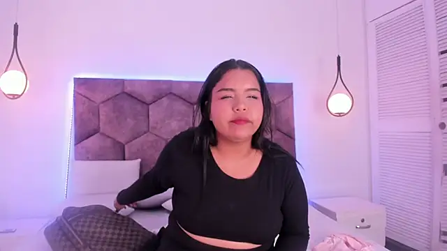 olivia_jhonsson_ webcam