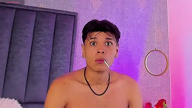 Alejandroo_Montenegro webcam