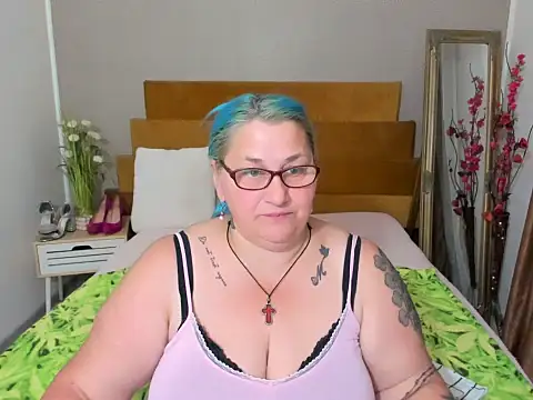 Sugarmommy_69X webcam