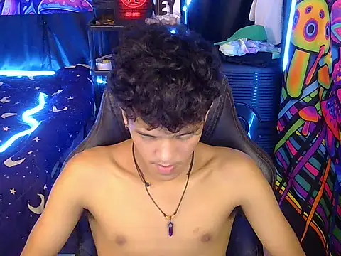hugekenbigcock webcam