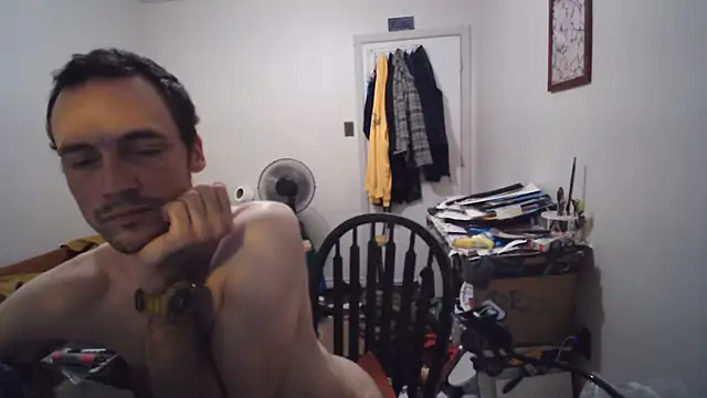 JohnnyMoves webcam