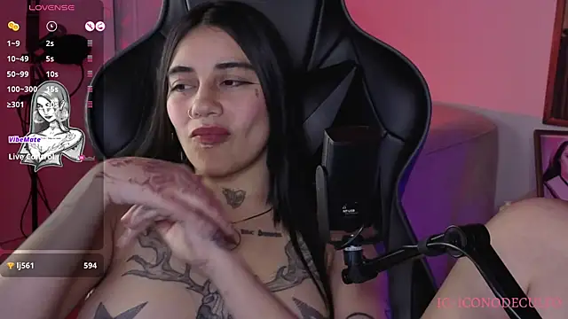 val_bardot live cam on StripChat