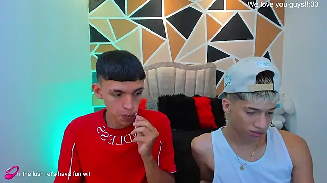 Juan_Nd_Steven live cam on StripChat