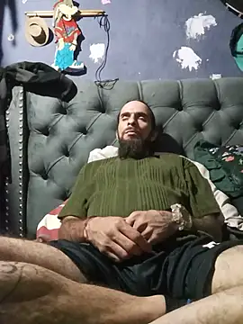 hairy_mannn webcam