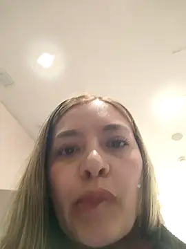alana_69 live cam