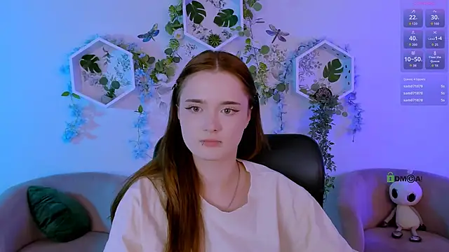 liana_kisses webcam