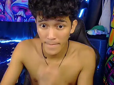 hugekenbigcock webcam