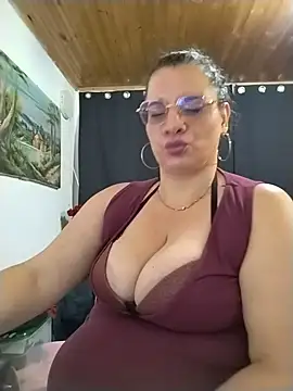 Aleja_Gonzales webcam