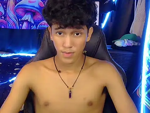 hugekenbigcock webcam