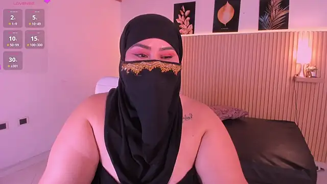 samanee_konn webcam