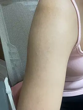 Mina048 webcam