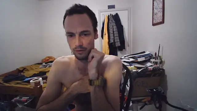 JohnnyMoves webcam