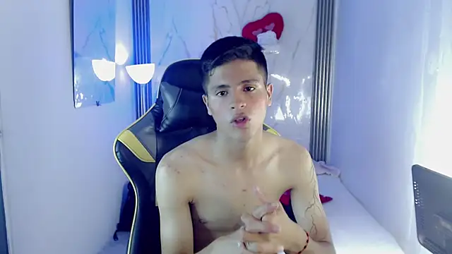 Ascii_one live cam on StripChat