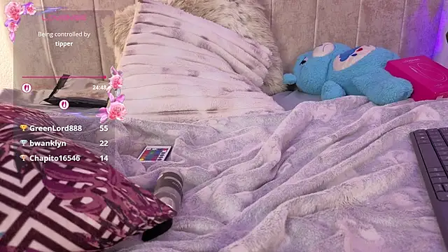 Emilly-hall webcam