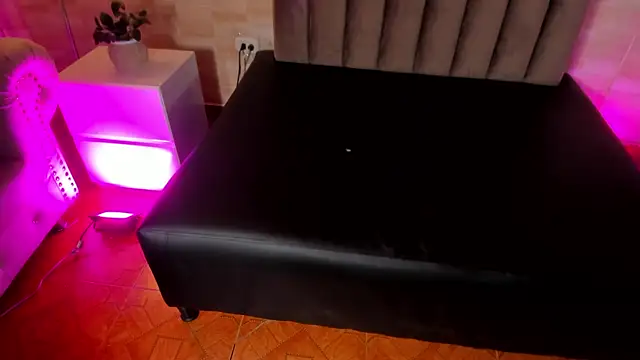 Nhicolas_Salazar webcam
