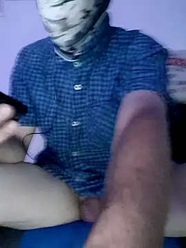 naughtygermanguy85 webcam