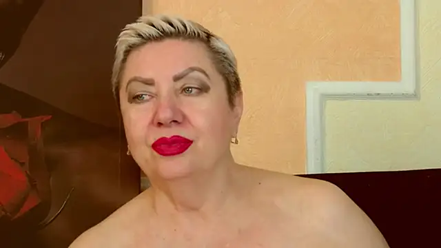 LadyPosh webcam