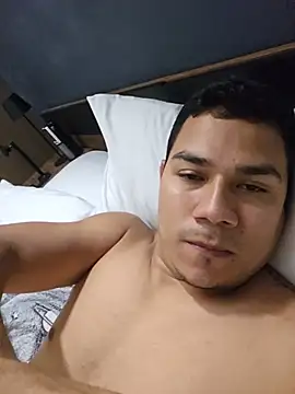 Alejandroxxxof webcam